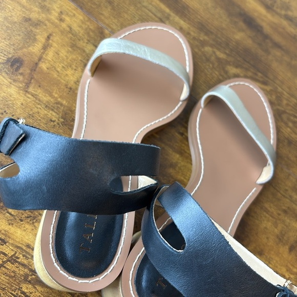 Talbots Gold and Black Bamboo Heel 9 - Picture 5 of 7